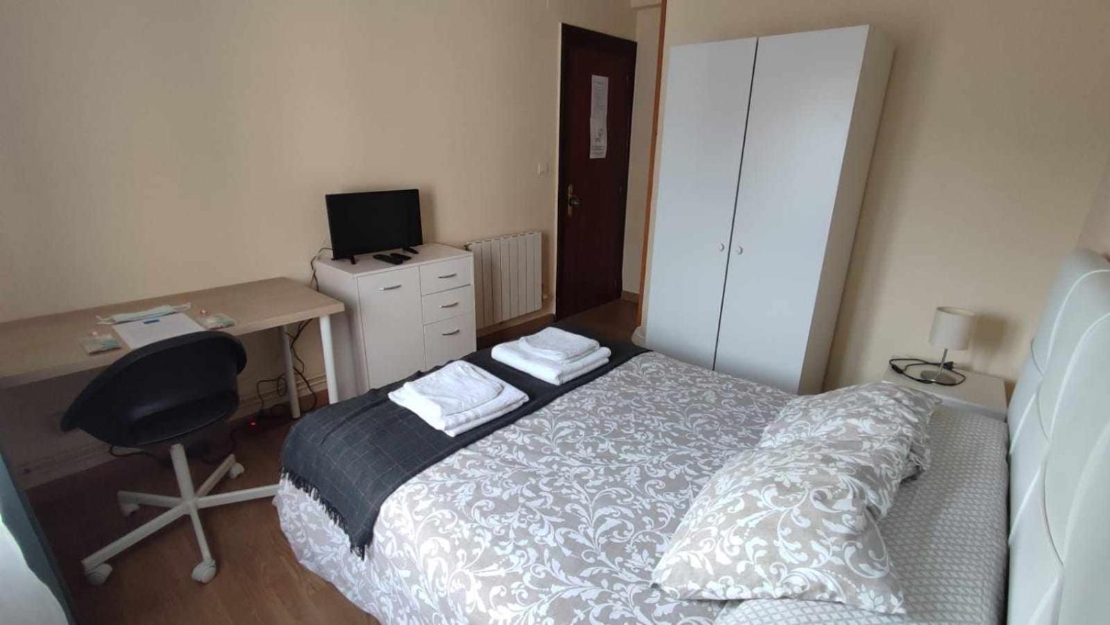 FlipHouse Rooms Pensión Bilbao Habitación foto